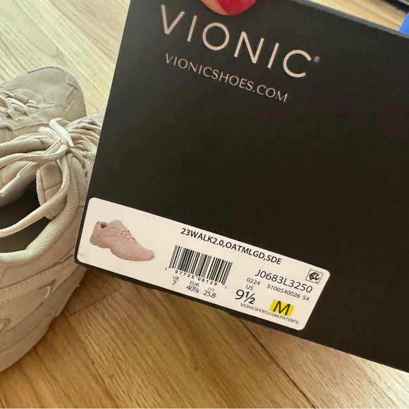 NEW IN BOX, VIONIC, 23walk 2.0 walk sneaker, 9.5 - Picture 5 of 8